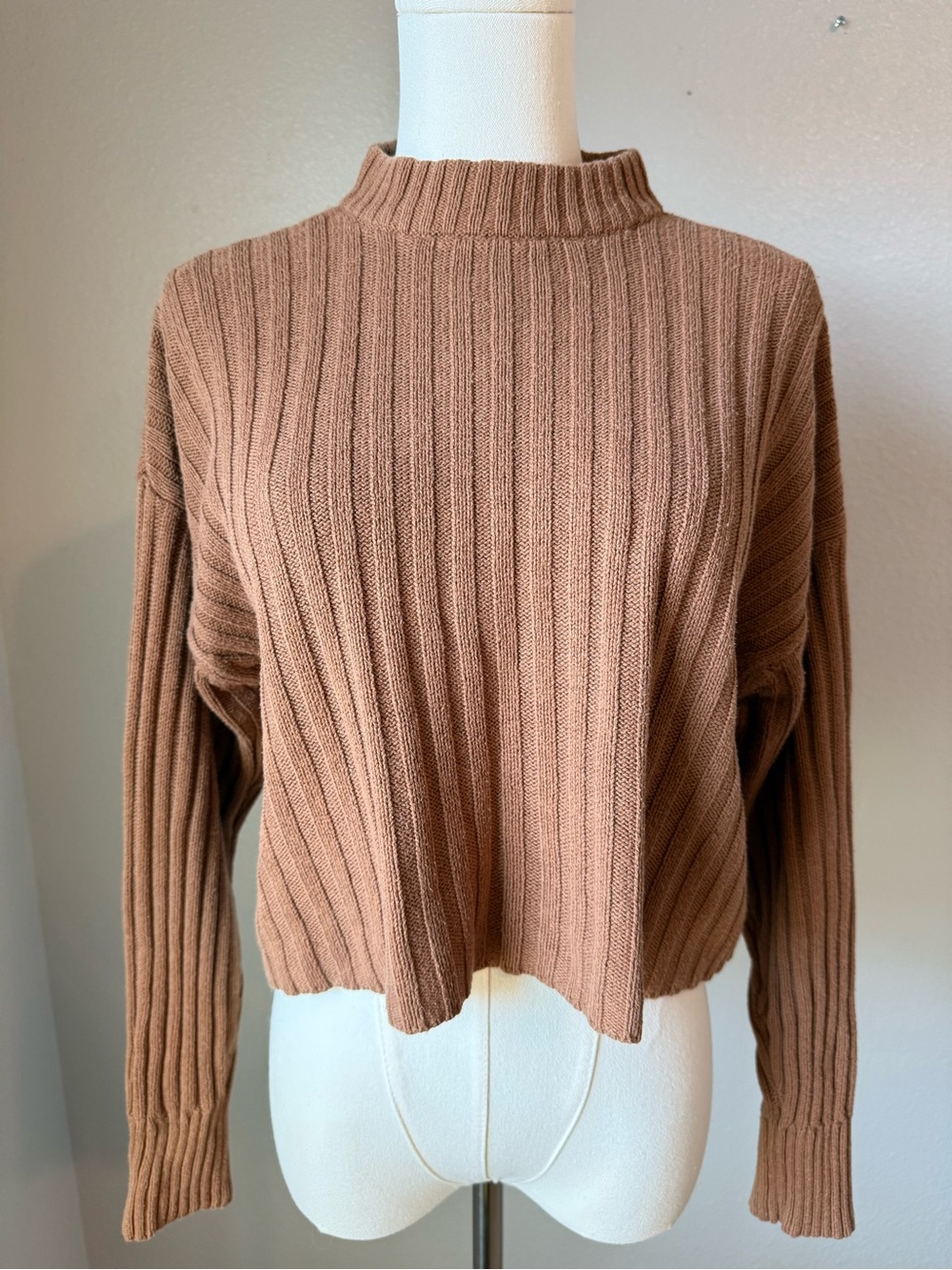American Eagle Camel Ribbed Mock Neck Cropped Sweater Small